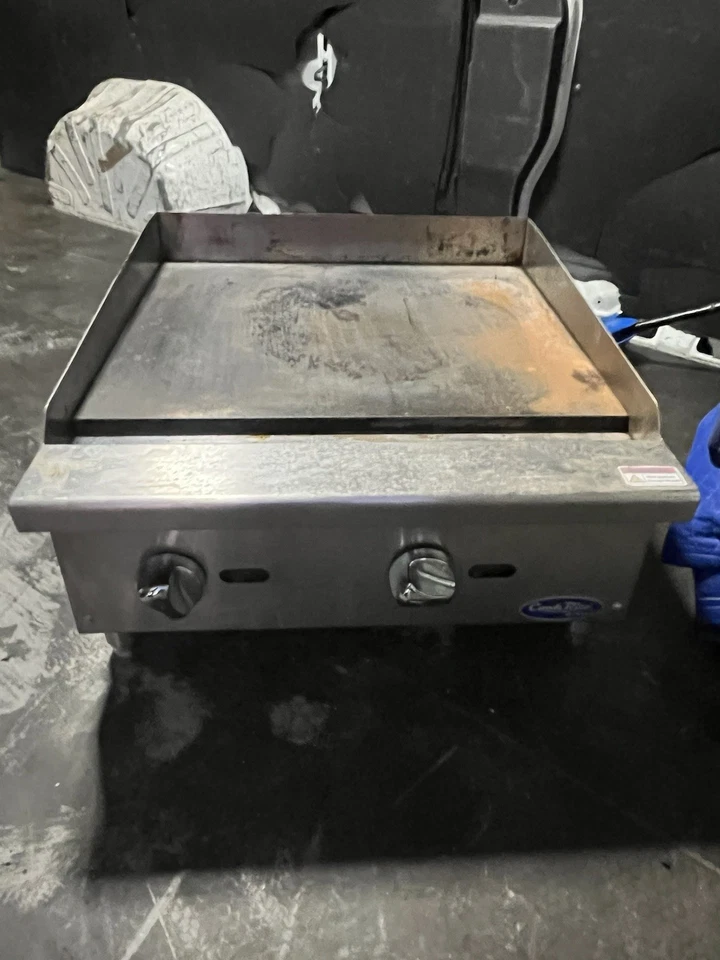 Plancha termostática convertible de alta resistencia Atosa ATTG-24 Gas 24" Foto 1 de 4