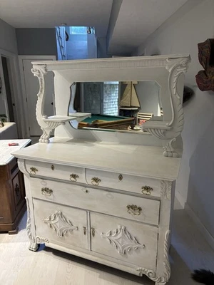 vintage classic hutch - Image 1 of 4