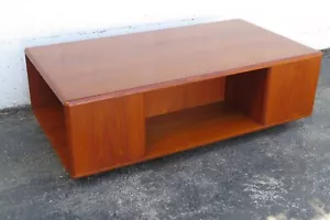 Sannemman Danish Modern Teak Bookshelf Coffee Table 5812 - Picture 1 of 17