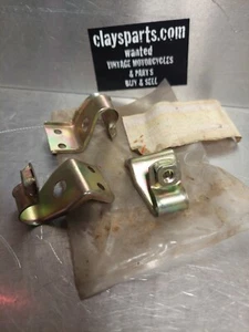 3 NOS GM 1978 1982 CLUTCH CABLE CLIPS CHEVY BIG TRUCK SERV 8 9 10  - Bild 1 von 3