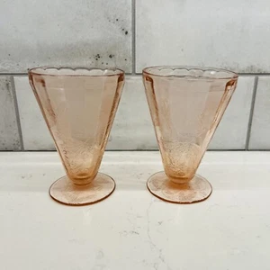 Jeannette Vintage 1930er Weihnachtsstern Floral Rosa Depression Glas 7 Oz Fuß Becher - Bild 1 von 8