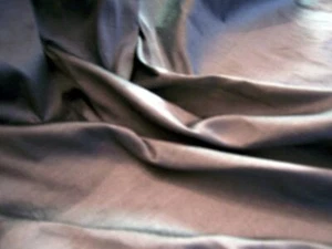 2yds GREY GREEN ITALIAN IRIDESCENT SILK SHANTUNG DESIGNER FABRIC DRESS/HOME#BP14 - Picture 1 of 1