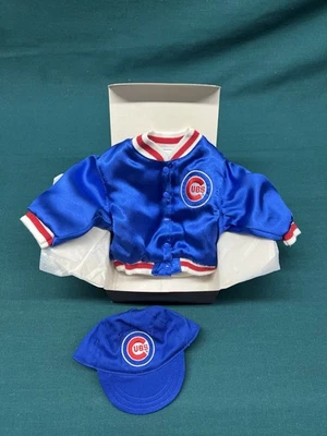 全新 全新带盒 美国女孩 芝加哥小熊队 夹克和帽子 LE 2008 — 第 1/4 张图片