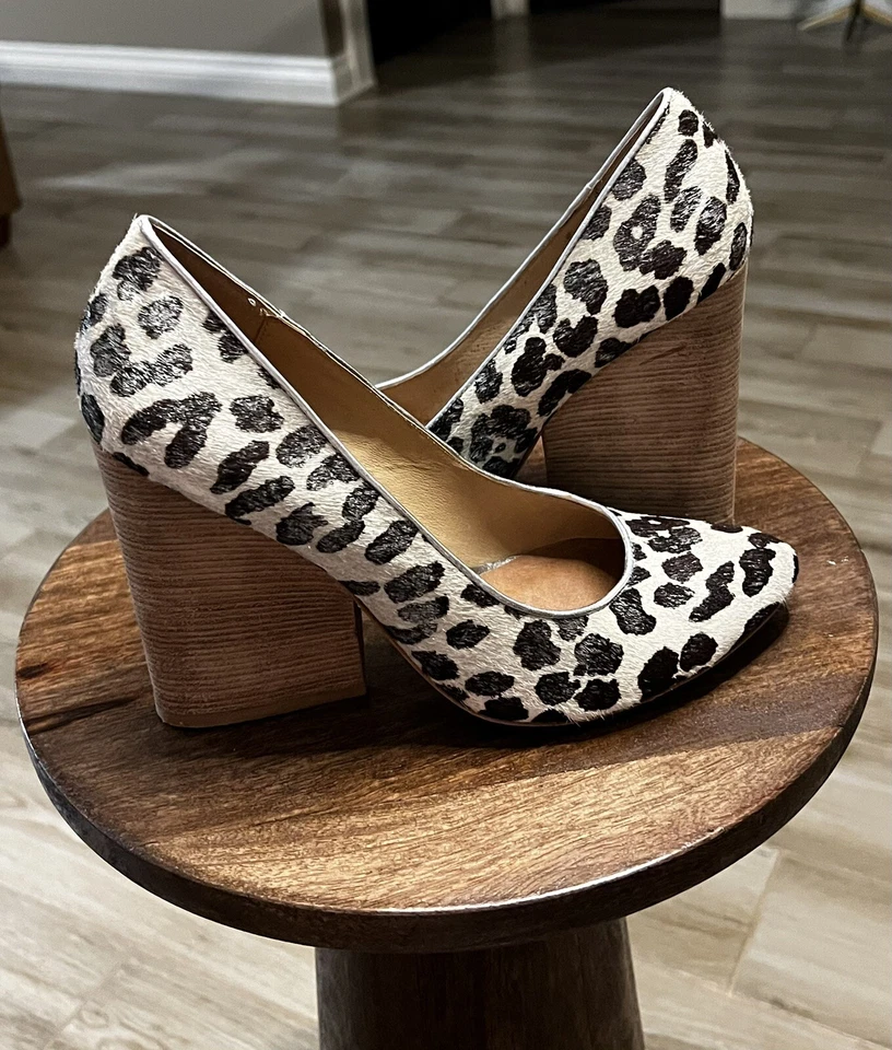 Tacones Matt Bernson pelo de becerro blanco/negro estampado animal - talla 7 Foto 1 de 4