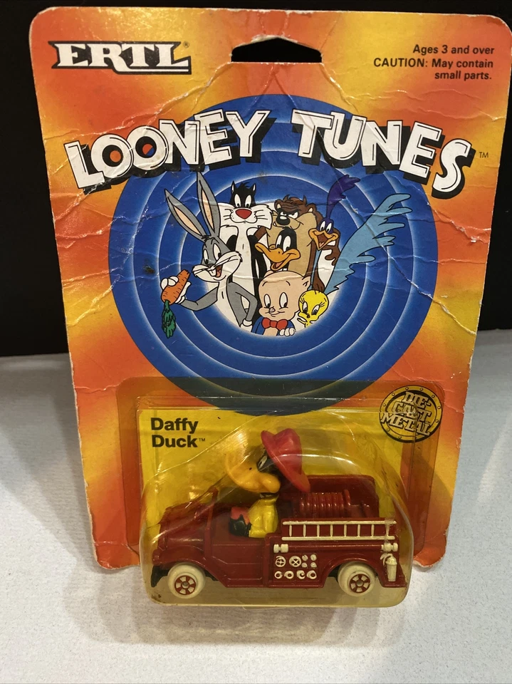 1989 Ertl Looney Tunes Diecast Daffy Duck Fire Truck O7