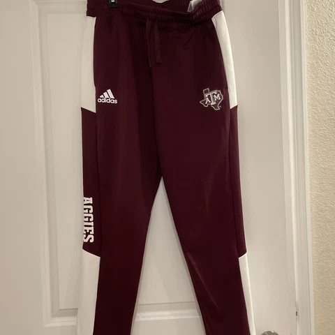 Adidas Texas A&M Aggies Warm Up Pants Men’s Size L  - NWT Cover