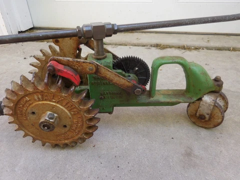 Antique National Walking Lawn Sprinkler Cast Iron Tractor Model A5 Tested Works Cover
