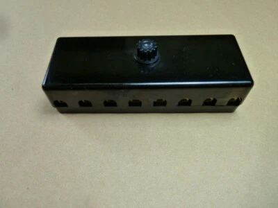 8-полюсный блок предохранителей для Porsche 911 1970-89 - Изображение 1 из 4