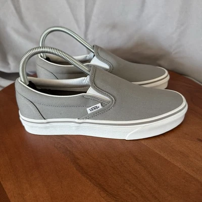 Zapatos sin cordones clásicos de lona VANS en Wild Dove/blanco verdadero talla M6.5/W8 icónicos Foto 1 de 4