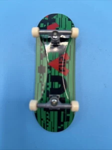 Tech Deck FLIP Finger Board FROM DLX PRO PACK LOOSE - Picture 1 of 4