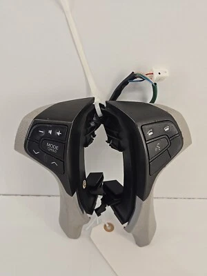 Toyota Sienna 2012 interruptores de volante control de volumen por voz OEM Foto 1 de 4