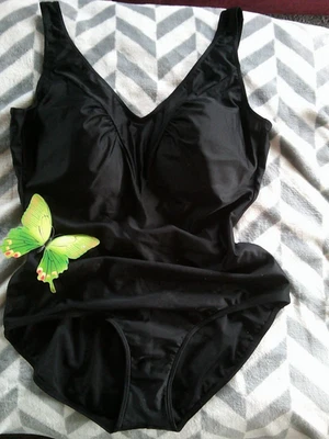 Große Größe LinelTEX Damen - Badeanzug  Fb . Schwarz  Gr . 46 B NEU !  B1 - Bild 1 von 4