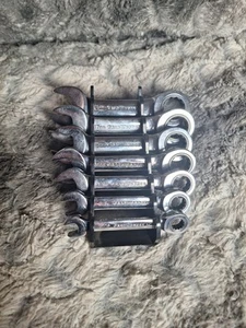 Juego de llaves de trinquete combinadas GearWrench 7 piezas SAE Stubby métricas y Sae mixtas - Imagen 1 de 3
