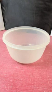 Tupperware Replacement Bowl No Lid 8 1/2 Cups 1701-7 Vintage - Picture 1 of 2