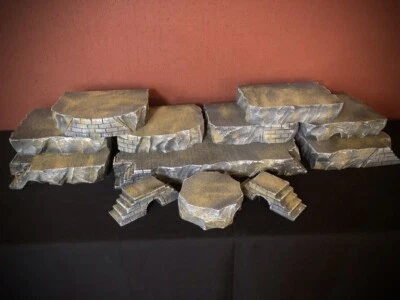 SET OF 10 INDIVIDUAL DISPLAY PLATFORMS + 2 BRIDGES FOR DEPT 56 OR LEMAX VILLAGES