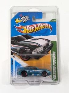 Ford Mustang 14/15 Hot Wheels Treasure Hunt '92 nuevo en tarjeta 64/247 - Imagen 1 de 6