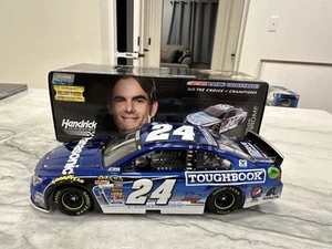 Jeff Gordon 2014 Panasonic Color Chrome Nascar 1/24 Diecast Action RARE - Picture 1 of 5