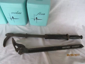 Antique BRIDGEPORT HARDWARE #56 Forged Steel Nail Puller Sure Grip Vintage Tool - Picture 1 of 8