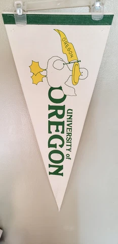 OREGON DUCKS RARE LOGO PAC 10  RETRO VINTAGE FELT PENNANT 2/11/23 Cover
