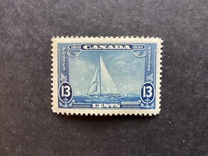 CANADA 1935 13c Silver Jubilee lhm (C329) - Picture 1 of 2