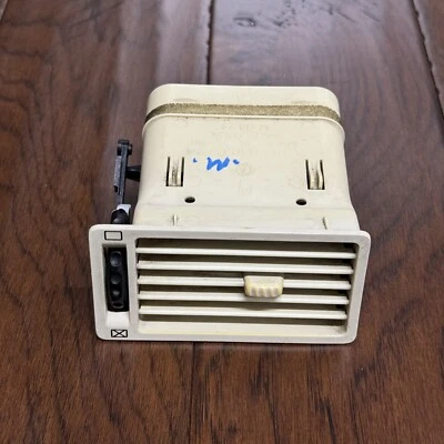 Chrysler Crossfire 2004-2008 tablero lateral derecho aire acondicionado ventilación moldura bronceado OEM Foto 1 de 4