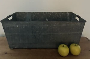 ANTIQUE ZINC TROUGH Galvanized Metal CONTAINER TRUG WOOD Handled GARDEN PLANTER* - Picture 1 of 14