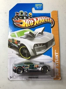 Hot Wheels HW Stunt Series Twinduction 83/250, silber - 2013!! - Bild 1 von 3