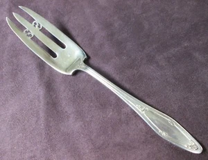 DE SANCY aka ROSELAND Pastry Serving Fork Silverplate 1915 No Monograms - Picture 1 of 3