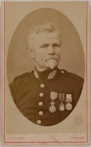 Cdv.Militaire Trois Médailles .Photo Originale Albuminée Levy Asnières.An.1865. - Bild 1 von 2