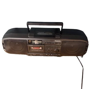 Panasonic rx-ds40 Portable Boombox CD TAPE FM AM RADIO WORKS - see Desc - Picture 1 of 7