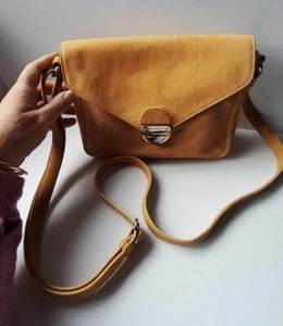 *ON SALE* SPORTSCRAFT - Women's Brown Leather Crossbody Bag Silver Tone Hardware - Picture 1 of 15
