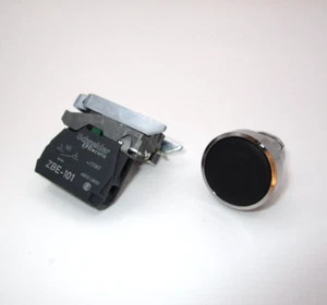 XB4BA21 Schenider 22mm Black Push Button Spring Return 1 NO Fast Shipping - Picture 1 of 8