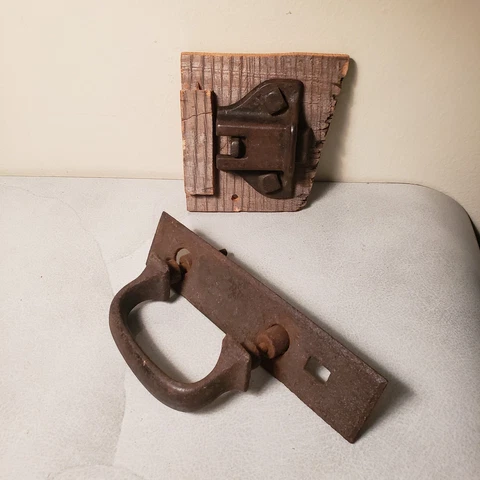 Antique Cast Iron old Farm Door Handle Pull Heavy Duty Cast Iron Salvage + Lock Cover