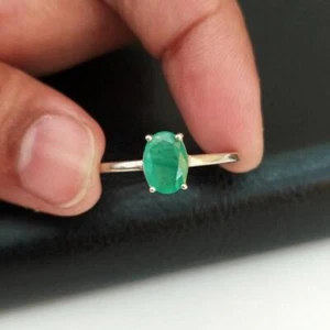 Natural Zambian Emerald Gemstone Solitaire Ring 925 Sterling Silver Ring - Picture 1 of 2