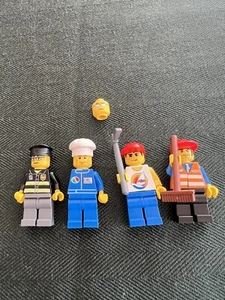 LEGO Lot of 4 Minifigures City Town People - Picture 1 of 2