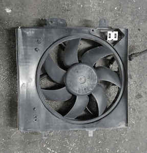1253H3 Elettroventola con supporto CITROEN C2 1.1 Ber. 3p/b/1124cc - Foto 1 di 3