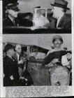1942 Press Photo Roosevelt chats with Lieut Gen John L DeWitt in Oakland Calif..