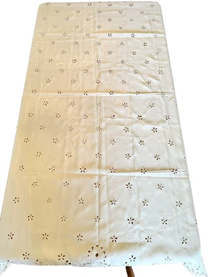 Rectangle Tablecloth Violet Linen Ivory Daisy Pattern Polyester 52" x 70" GUC - Изображение 1 из 4