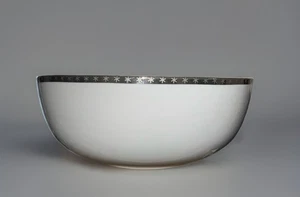 Target HOLIDAY 2011 - GILDED NOEL 3Qt Large Serving 10" Bowl Silver Snowflake - Picture 1 of 14
