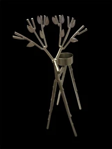 Yankee Candle Silver Reindeer Tealight Holder - Picture 1 of 2