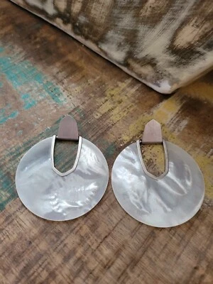 Pendientes Kendra Scott Didi madreperlas plata llamativos /110,00 Foto 1 de 4