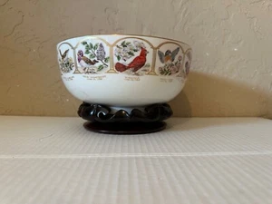 BOEHM 8" PORCELAIN BOWL WITH BIRDS & FLOWERS OF THE 13 ORIGINAL STATES & STAND - Picture 1 of 8