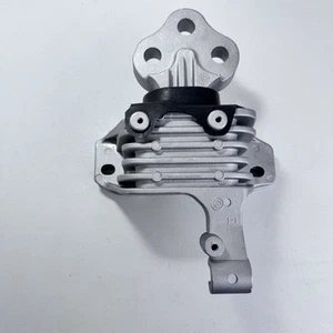 Front Left Engine Motor Mount For Jeep Cherokee KL 2.4L 3.2L 4WD CHRYSLER 200 - Picture 1 of 6