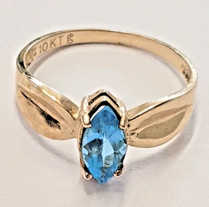 Anillo solitario vintage de topacio azul de oro amarillo de 10 quilates - corte marquesa - talla R (Reino Unido) - Imagen 1 de 15