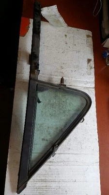 Bisagra del capó derecho del pasajero para 94-97 LHS 6004 Foto 1 de 2