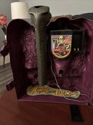 MOTU 'Snake Mountain' 1984 sin caja, no sé si funciona. Venta: COMO ESTÁ/PIEZAS Foto 1 de 4