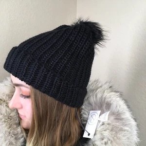 ¡Nuevo con etiquetas gorro Pom de piel sintética gruesa tejido Treasure & Bond múltiples colores! $25 - Imagen 1 de 58