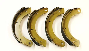 A SET OF 4 REAR BRAKE SHOES FOR AUSTIN BS4 WESTMINSTER  - Picture 1 of 1