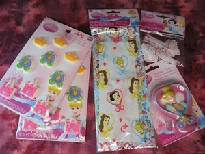 WILTON- Disney PRINCESS 5 PC SET- 2/Icing Decos, PIX, CANDLE & Treat Bags-NEW - Picture 1 of 5