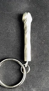 DICK HEAD PENIS PEWTER SILVER METAL KEYCHAIN FROM 60s - Picture 1 of 1
